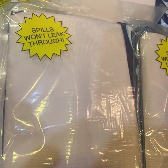 Table Cover/Napkin Bundle - Picture 7 of 11